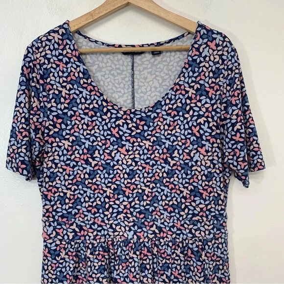 Lands End Dress Medium Petite  Jersey Knit Sheath Pastel Blue Knee Length Pocket - Picture 2 of 10